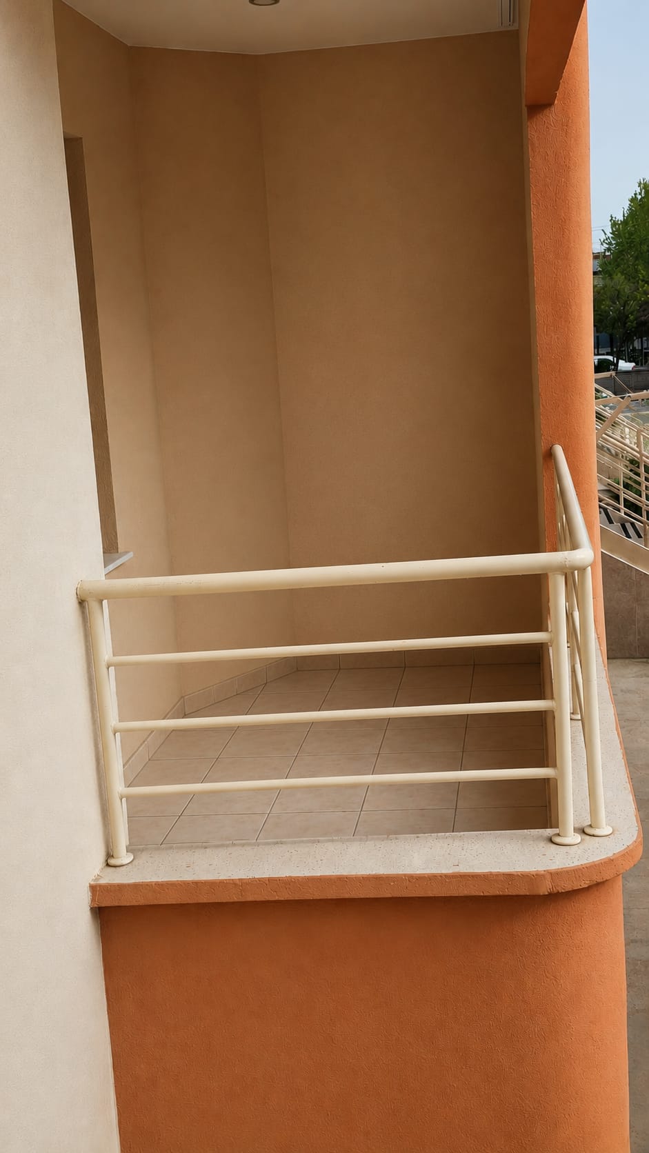 MABEL'DEN BOSNAHERSEK MAH ESKON SİTESİNDE 2+1 SATILIK DAİRE